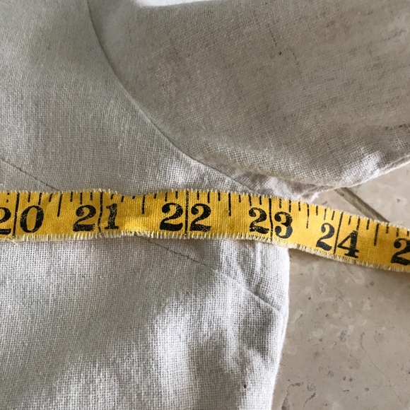 Cotton/linen button up shirt with embroidered details at waist. - Picture 6 of 7